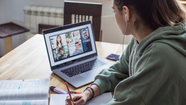 Universidad Mayor organiza Feria Virtual para futuros estudiantes